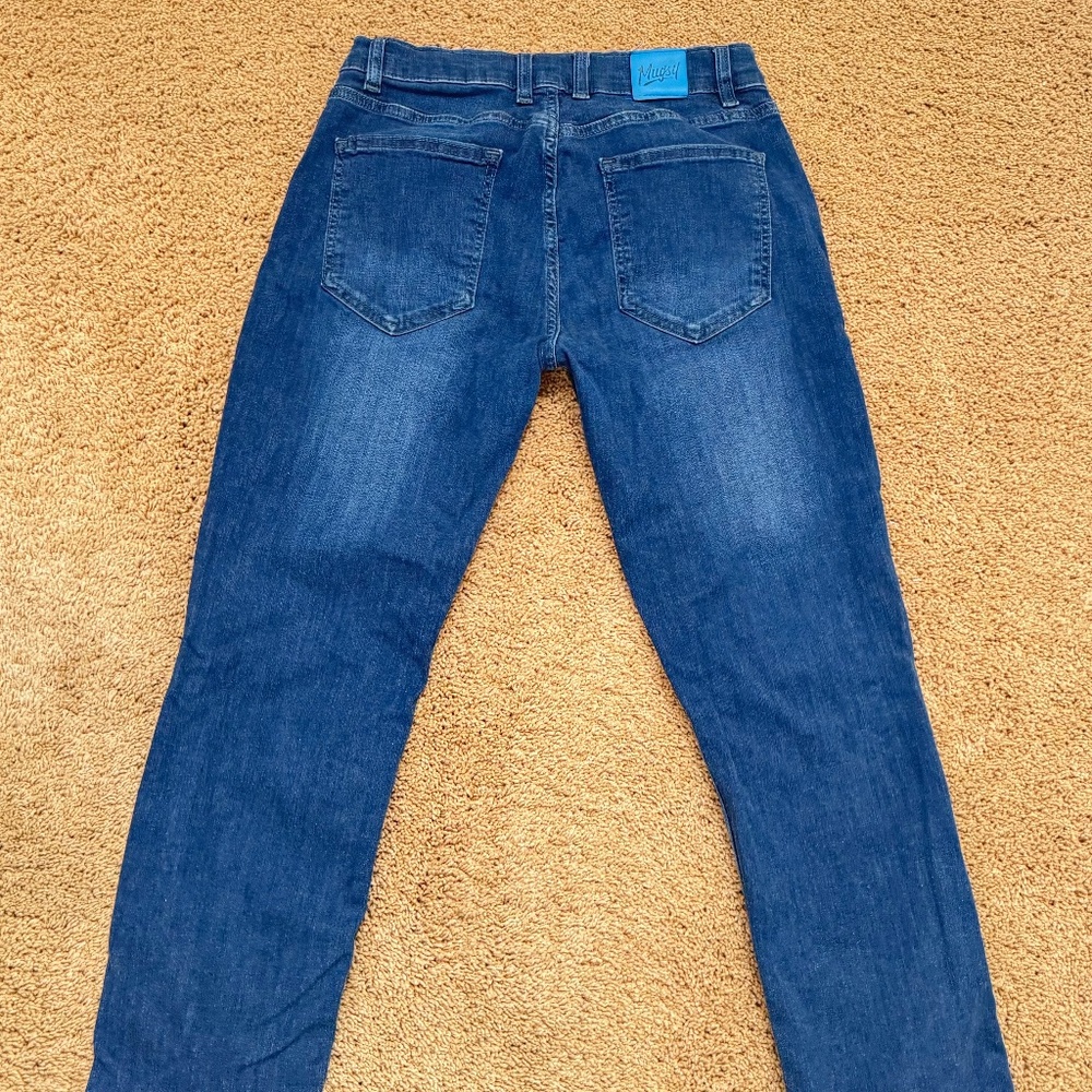 MUGSY BLUE JEANS